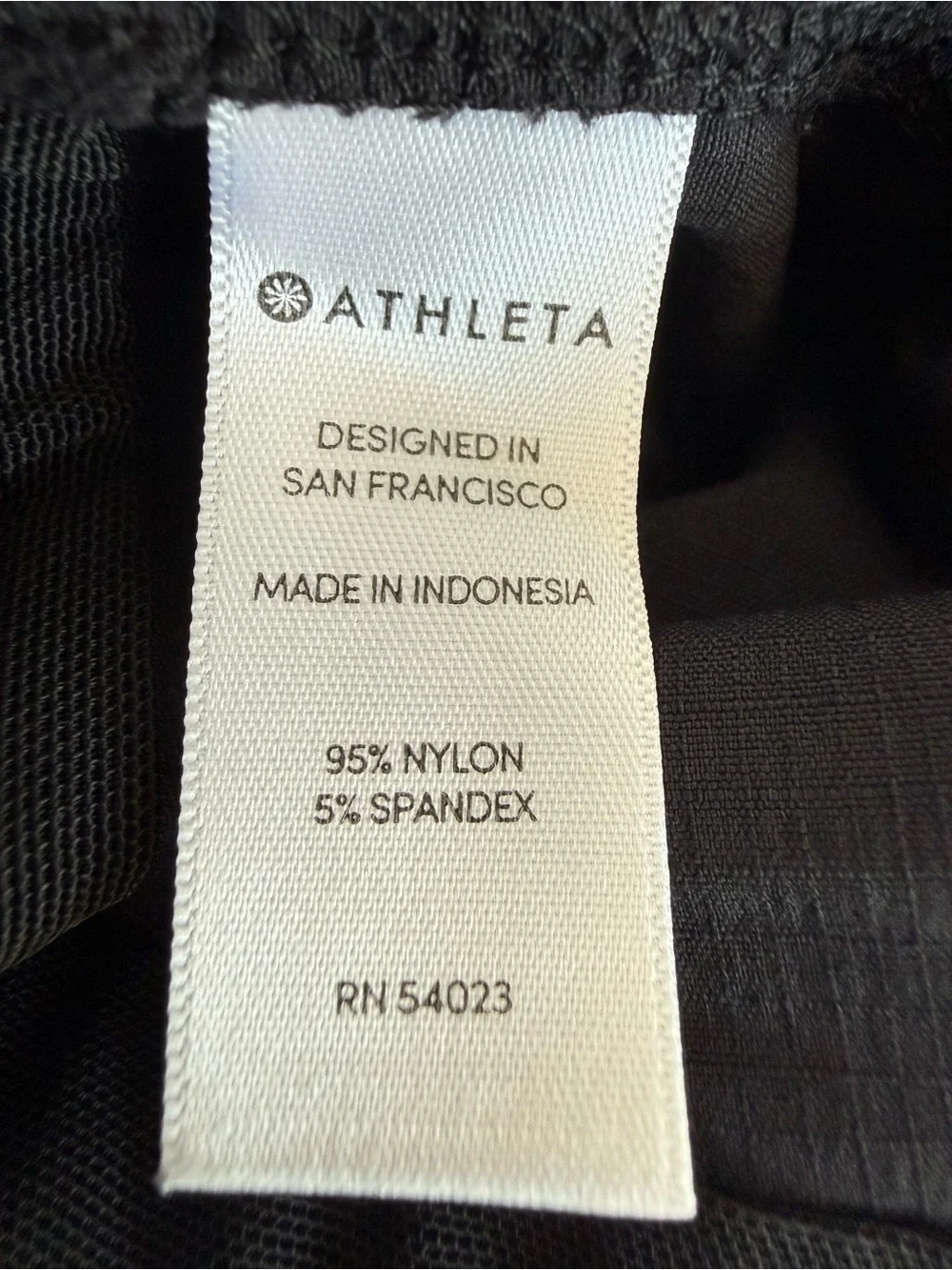 Athleta Black Trekkie Bermuda Shorts 6